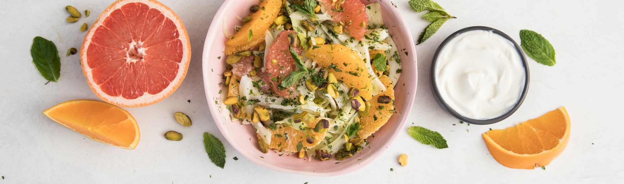 Salade au fenouil, agrumes et sauce au yaourt