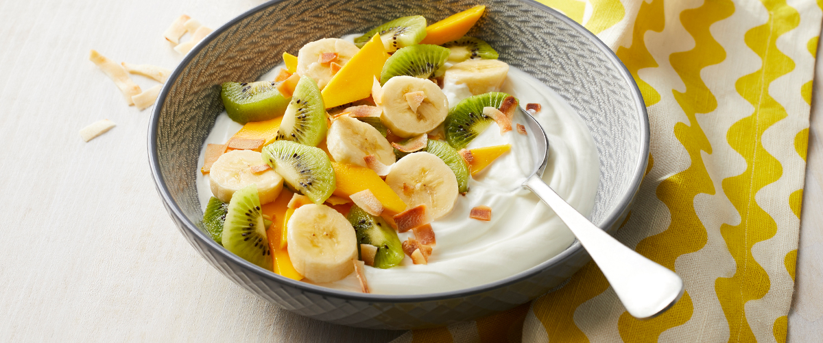 Bol de yaourt à la banane et kiwi